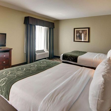 Comfort Suites Near Northeast Mall Норт-Річленд-Гіллс Екстер'єр фото