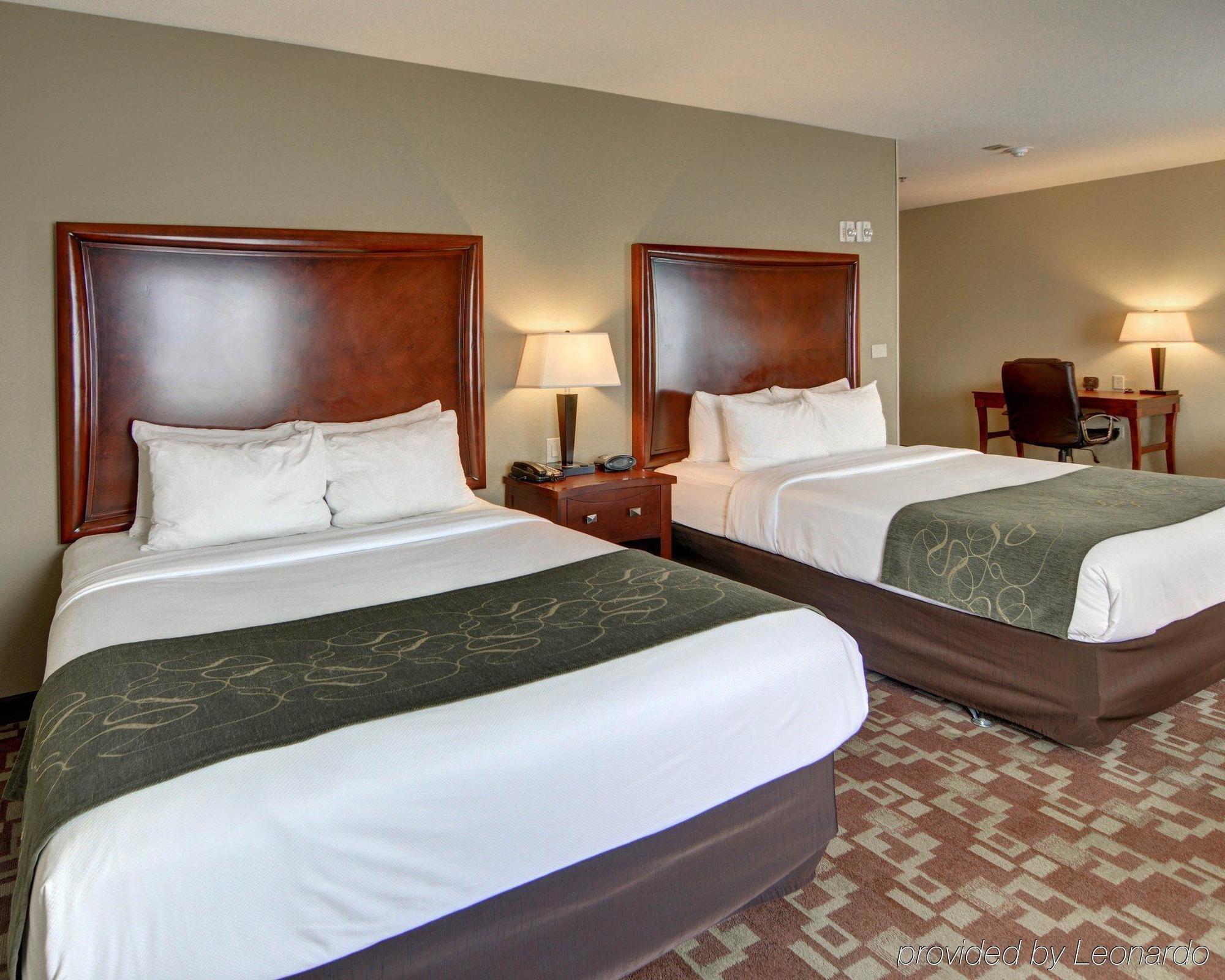 Comfort Suites Near Northeast Mall Норт-Річленд-Гіллс Екстер'єр фото