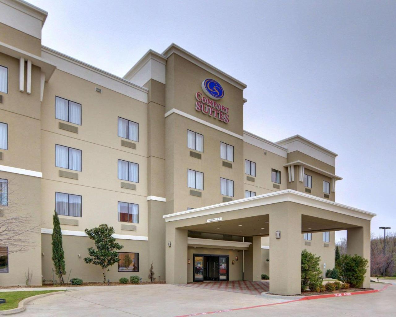 Comfort Suites Near Northeast Mall Норт-Річленд-Гіллс Екстер'єр фото