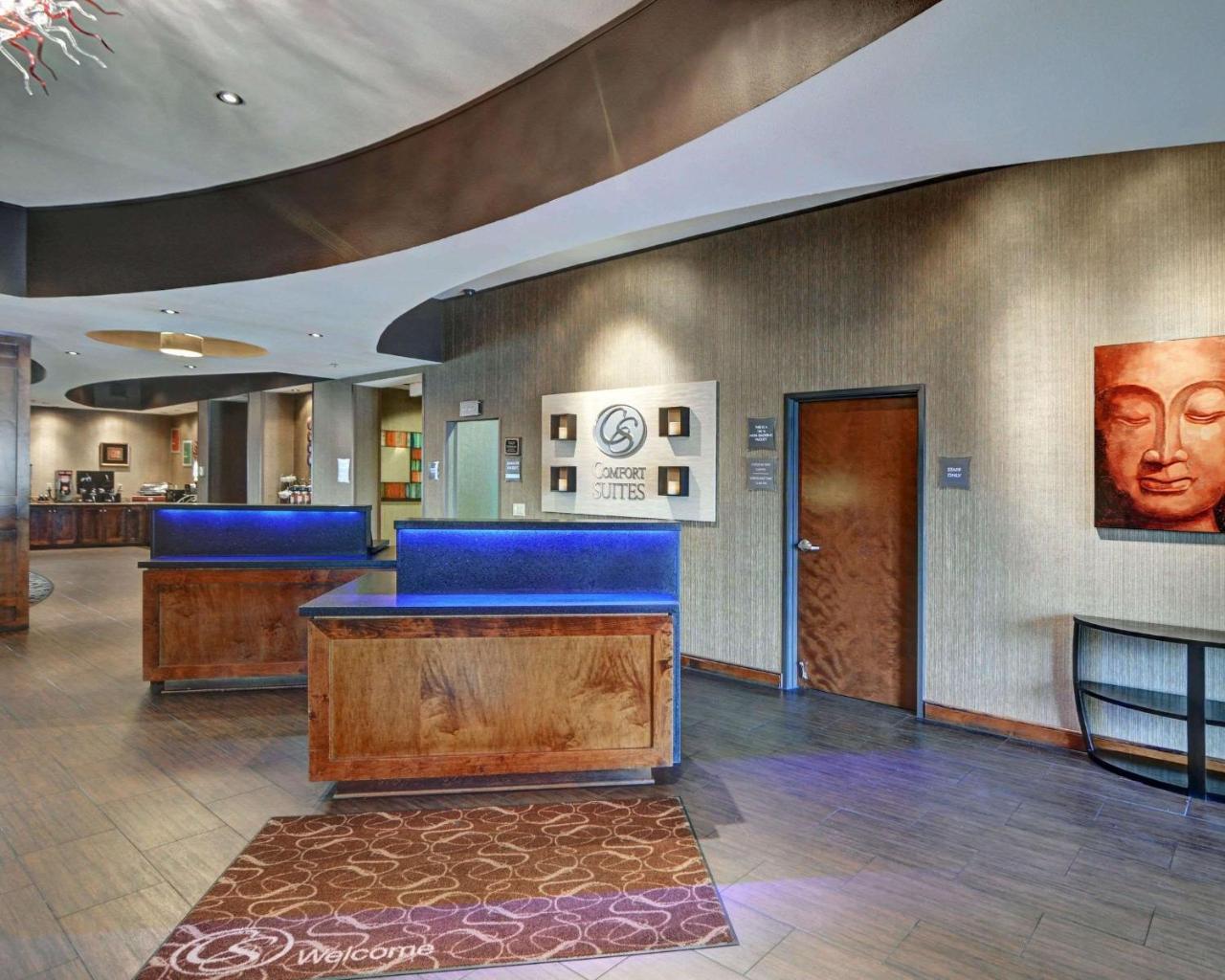 Comfort Suites Near Northeast Mall Норт-Річленд-Гіллс Екстер'єр фото